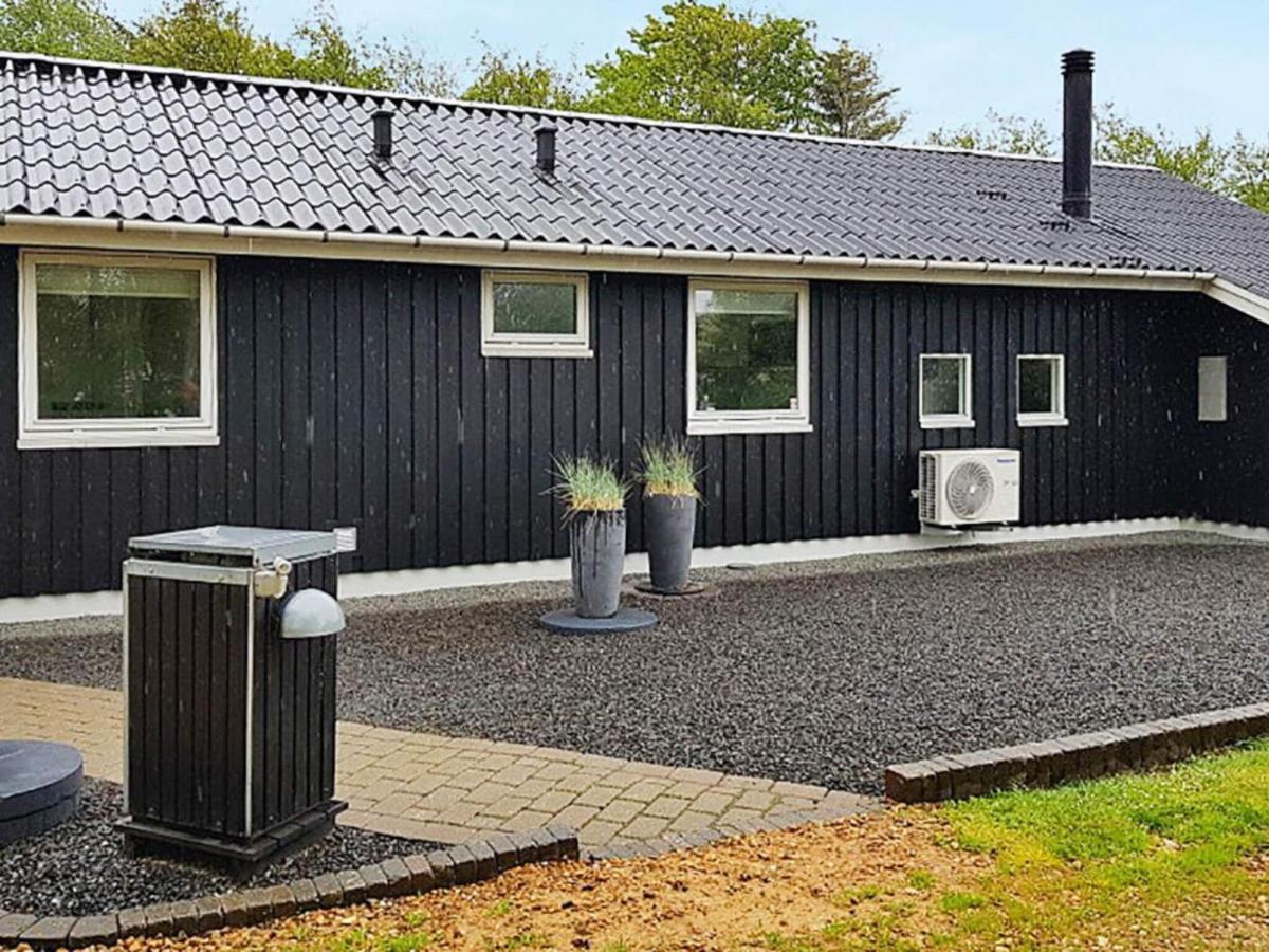 6 Person Holiday Home In Hemmet Exterior foto